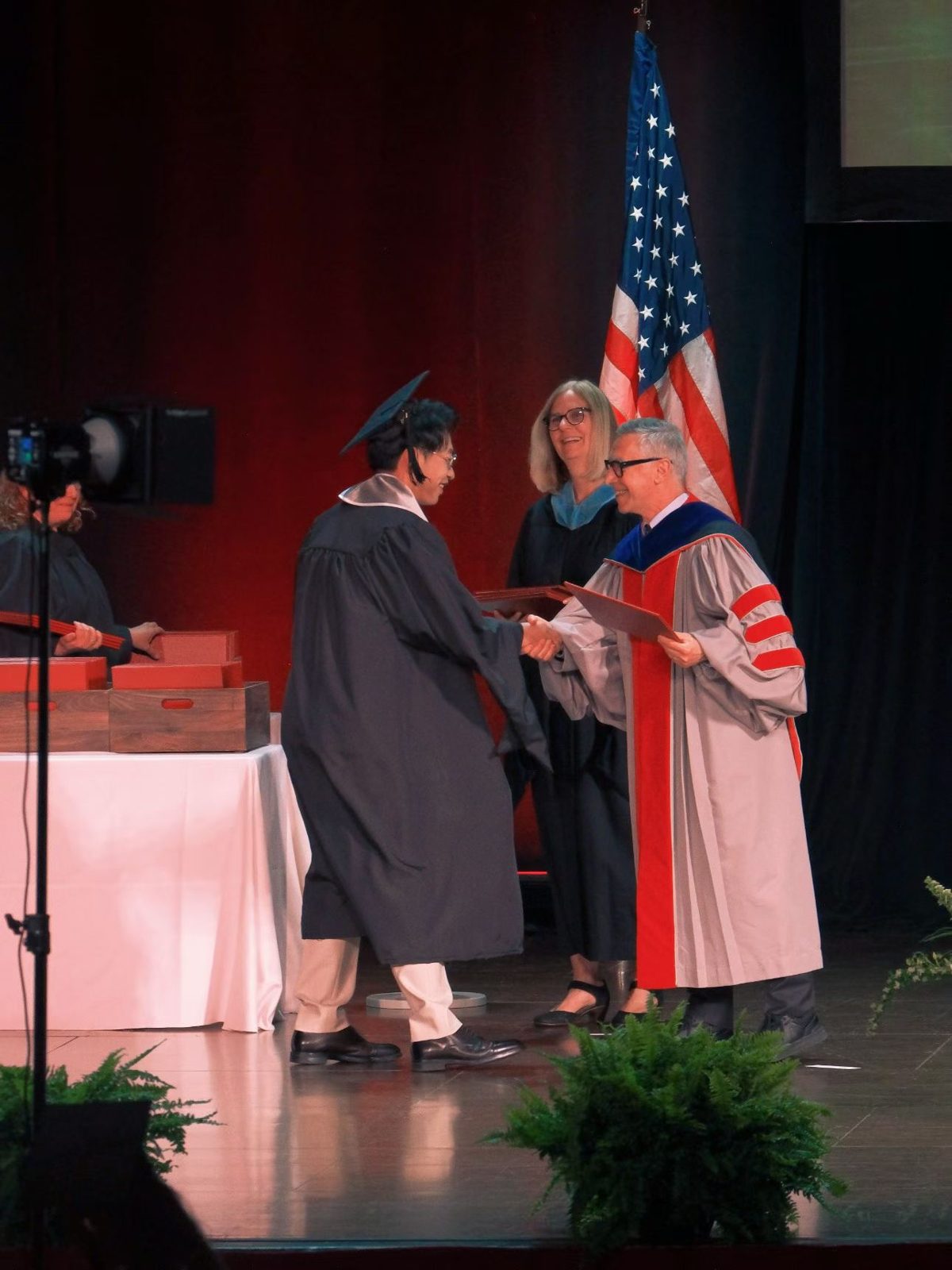 Ray receiving the MIT Student Excellence Award